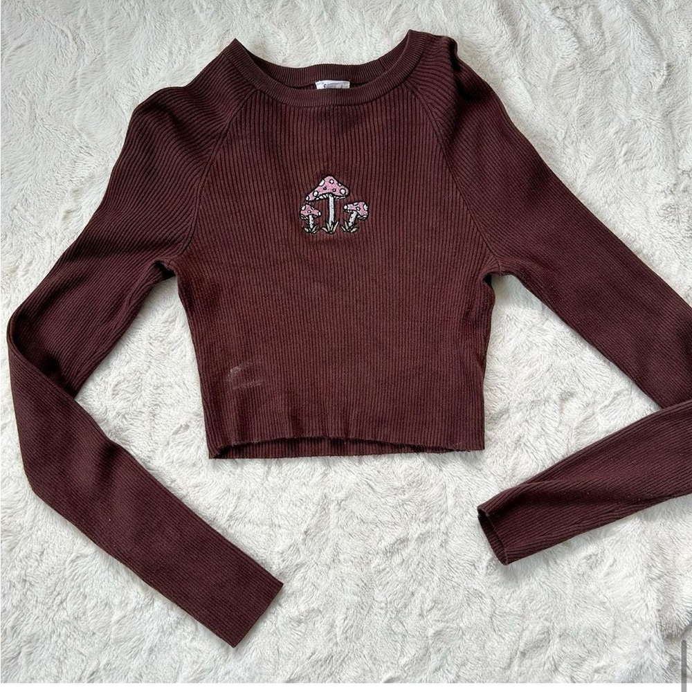 Cropped long sleeve tee